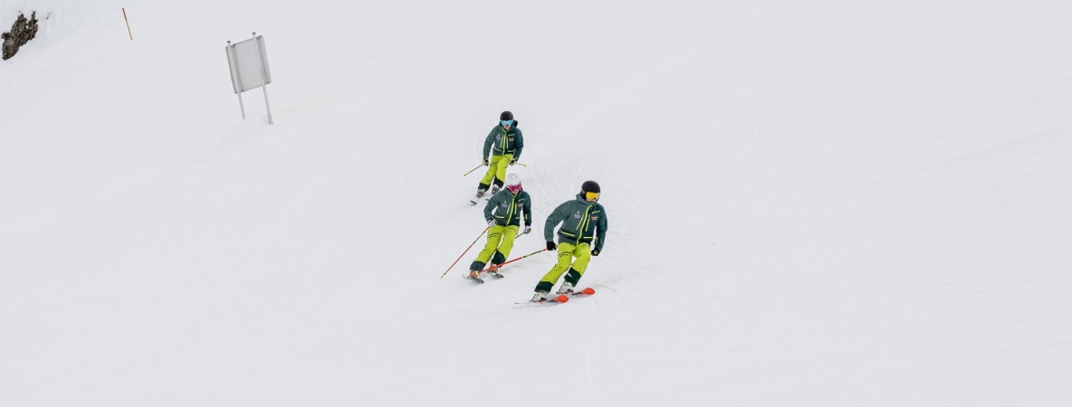 Kurz oder lang, Carver, Performance-Ski oder Racer: Welcher Skityp passt zu mir?