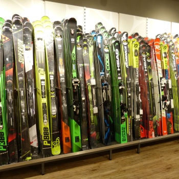 Skibasare 2026: Günstig in die neue Skisaison starten